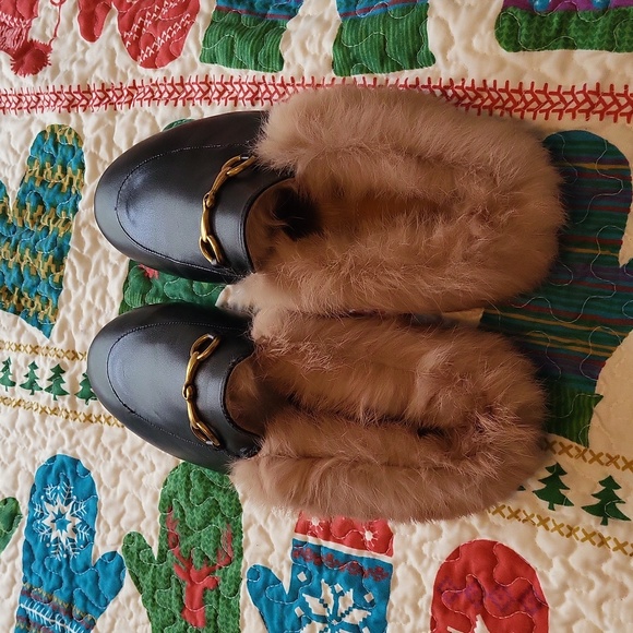 Vertundy Fur Mules 🖤 - Picture 5 of 16